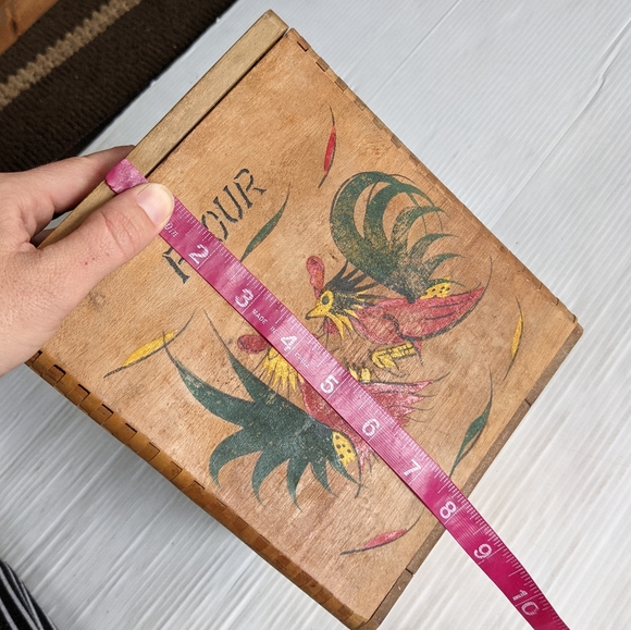 VINTAGE rooster square wooden canister lot - Picture 8 of 11